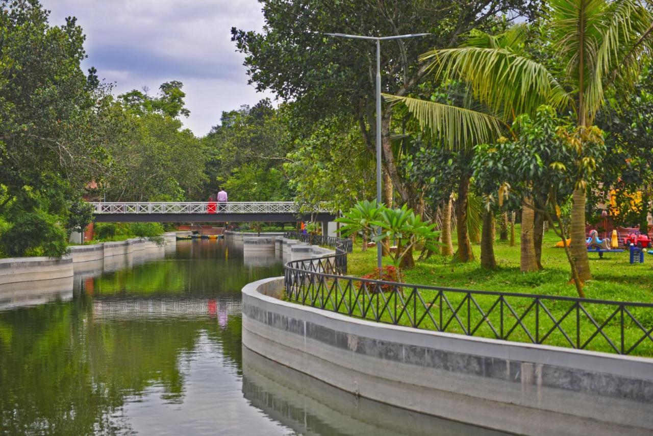 Sarah Resort Gazipur Exterior photo