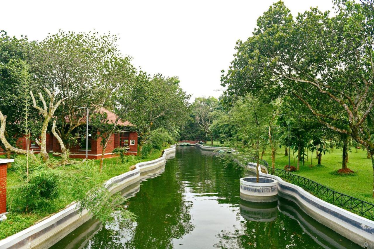 Sarah Resort Gazipur Exterior photo