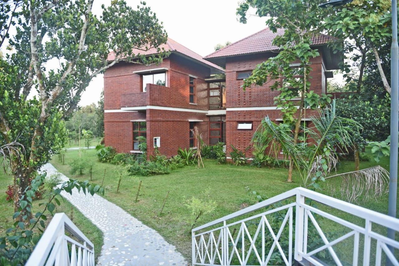 Sarah Resort Gazipur Exterior photo