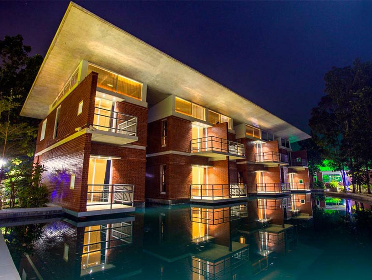 Sarah Resort Gazipur Exterior photo