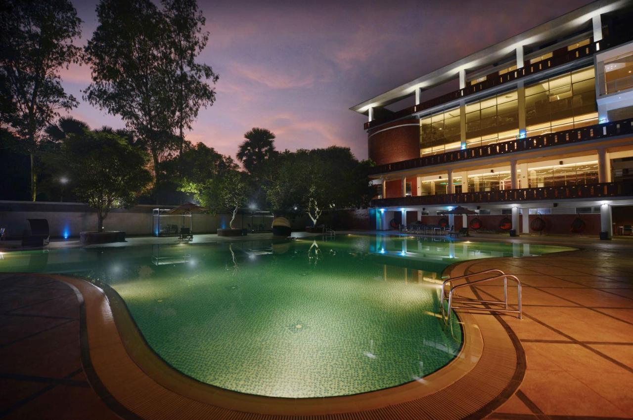 Sarah Resort Gazipur Exterior photo